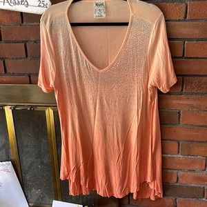 Brand new. Gorgeous detail